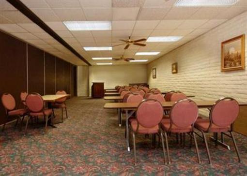 фото отеля Quality Inn Airport Tempe