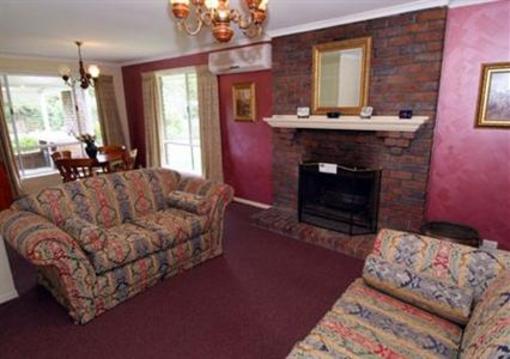 фото отеля Springbrook Mountain Manor