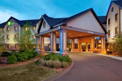 фото отеля Holiday Inn Express & Suites Bradley Airport