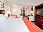 фото отеля Holiday Inn Express & Suites Bradley Airport