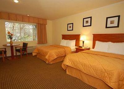 фото отеля Comfort Inn Monterey by the Sea