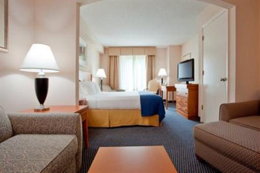 фото отеля Holiday Inn Express Hotel & Suites Brandermill Midlothian (Virginia)