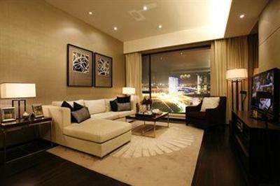 фото отеля Poly World Trading Center Serviced Apartment