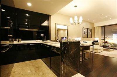 фото отеля Poly World Trading Center Serviced Apartment