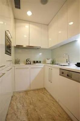 фото отеля Poly World Trading Center Serviced Apartment