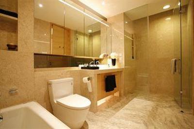 фото отеля Poly World Trading Center Serviced Apartment