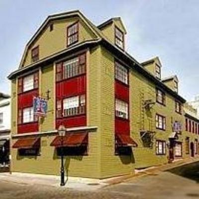 фото отеля America's Cup Inn