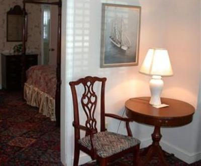 фото отеля America's Cup Inn