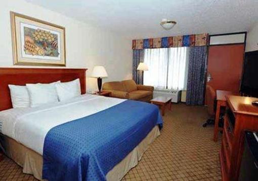 фото отеля Clarion Inn Channelview