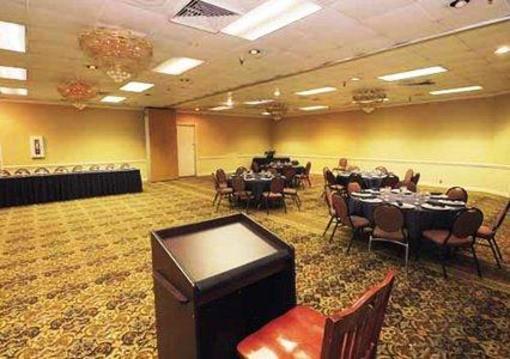 фото отеля Clarion Inn Channelview