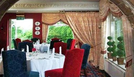 фото отеля Bear of Rodborough Hotel