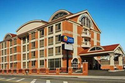 фото отеля Comfort Inn & Suites Airport Maspeth New York City