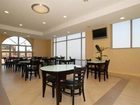 фото отеля Comfort Inn & Suites Airport Maspeth New York City