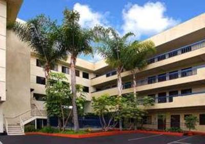 фото отеля Comfort Inn & Suites LAX Airport