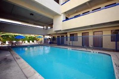 фото отеля Comfort Inn & Suites LAX Airport
