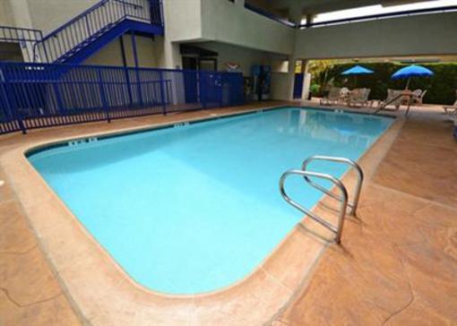 фото отеля Comfort Inn & Suites LAX Airport