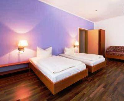 фото отеля Hostel & Pension NOlift Dresden