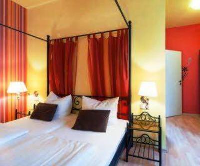 фото отеля Hostel & Pension NOlift Dresden