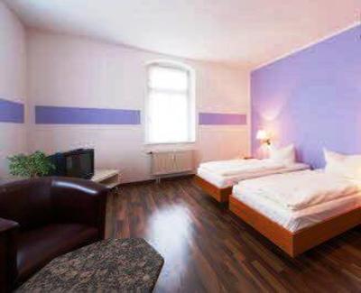 фото отеля Hostel & Pension NOlift Dresden