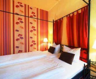 фото отеля Hostel & Pension NOlift Dresden