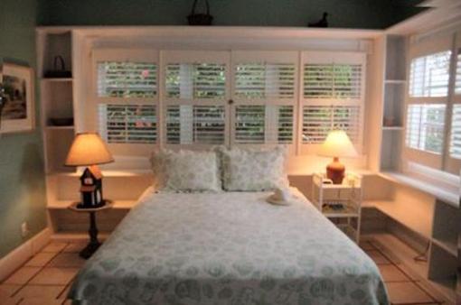 фото отеля Authors Key West Guesthouse