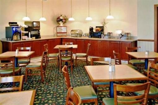 фото отеля Country Inn and Suites St Charles
