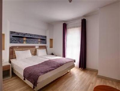 фото отеля Marina Residence Hotel