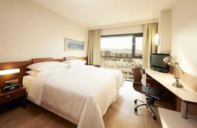 фото отеля Four Points by Sheraton Barcelona Diagonal
