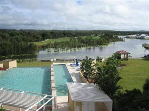 фото отеля Crowne Plaza Pelican Waters