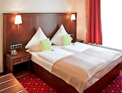 фото отеля Mercure Hotel Kaiserhof Frankfurt City Center