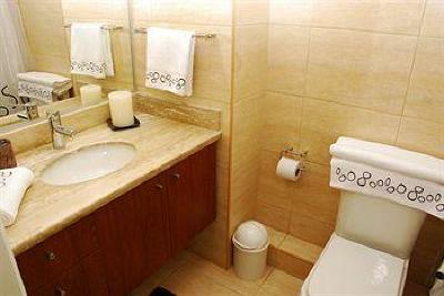 фото отеля Bellavista Travel Suites