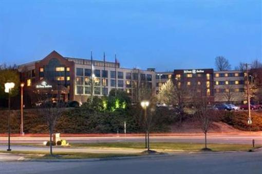 фото отеля Hilton Suites Brentwood