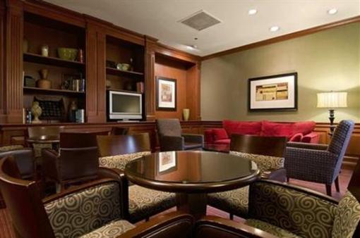 фото отеля Hilton Suites Brentwood