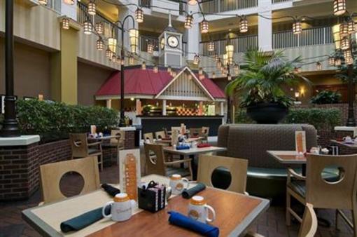 фото отеля Hilton Suites Brentwood