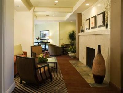 фото отеля Hilton Suites Brentwood