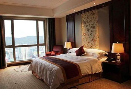 фото отеля Ramada Plaza Shaoguan City Center