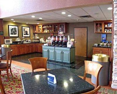 фото отеля Hampton Inn & Suites Petoskey