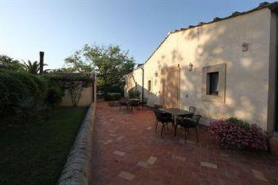 фото отеля Aguglia Agriturismo Country House Noto