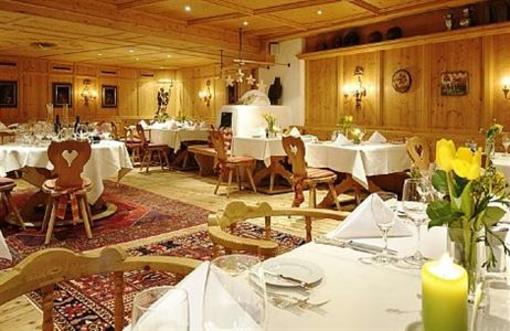 фото отеля Hotel Der Bär Ellmau