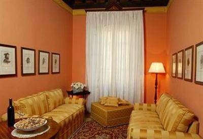 фото отеля Residenza Palazzo Visdomini Pietrasanta