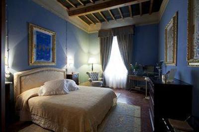 фото отеля Residenza Palazzo Visdomini Pietrasanta