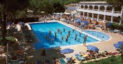 фото отеля Beach Club Font de Sa Cala