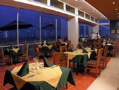 фото отеля Howard Johnson Plaza Hotel Manta Ecuador
