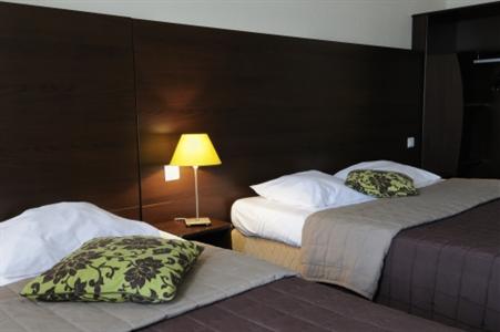 фото отеля Kyriad Hotel Montelimar