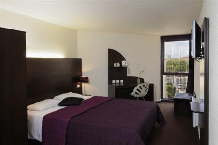 фото отеля Kyriad Hotel Montelimar