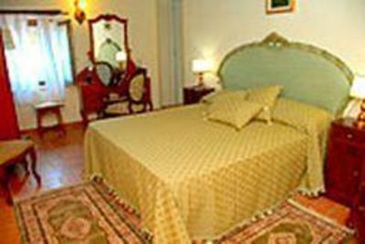 фото отеля Torre Sangiovanni Bed & Breakfast Todi