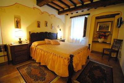 фото отеля Torre Sangiovanni Bed & Breakfast Todi