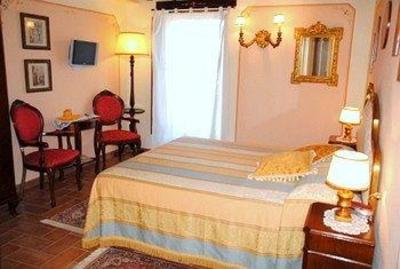 фото отеля Torre Sangiovanni Bed & Breakfast Todi