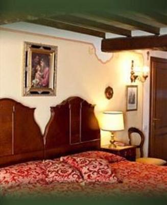 фото отеля Torre Sangiovanni Bed & Breakfast Todi