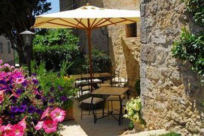 фото отеля Torre Sangiovanni Bed & Breakfast Todi